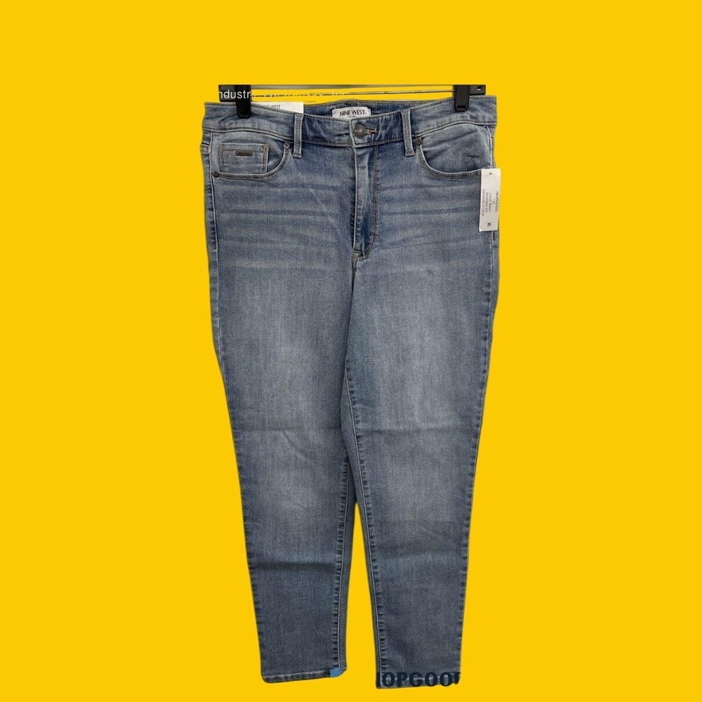 Nine West Gramercy Crop Jeans Womens 10 Slim Fit Medium Wash Soft Denim Blue